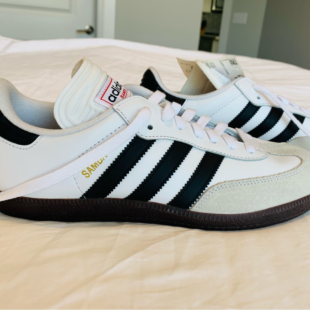 Adidas Samba Classic Shoes, unisex, men’s size 8 / women’s size 9, NWT, white